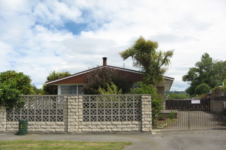 Photo of property in 30 Claymore Street, Woolston, Christchurch, 8062