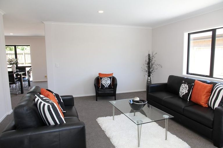 Photo of property in 5 Market Lane, Westown, New Plymouth, 4310