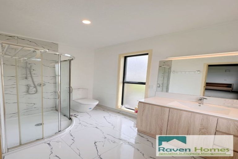 Photo of property in 2/20 Humphrey Kemp Avenue, Henderson, Auckland, 0612