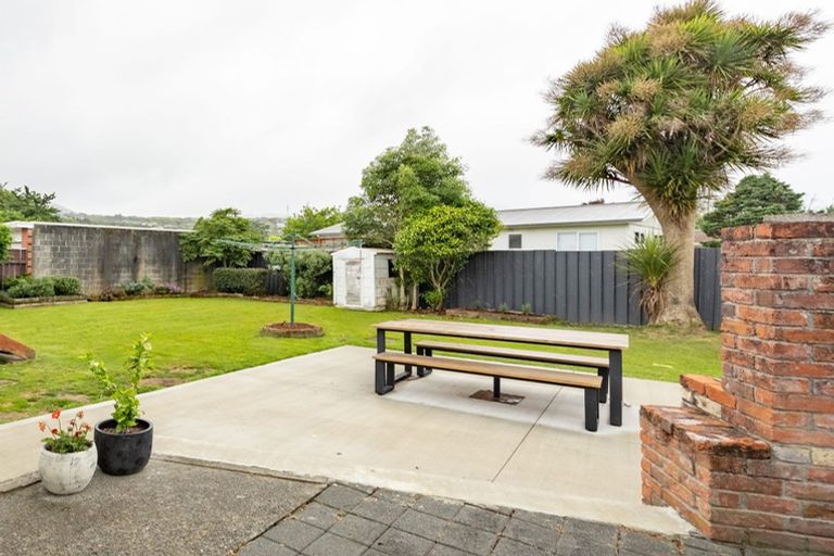 Photo of property in 6 Burns Grove, Trentham, Upper Hutt, 5018