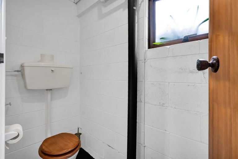 Photo of property in 5 Bronte Place, Whalers Gate, New Plymouth, 4310