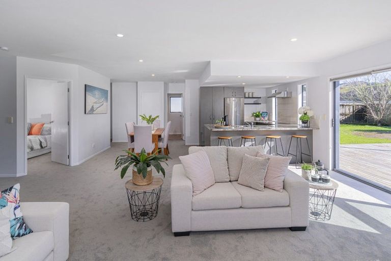 Photo of property in 8 Captain Wood Avenue, Whitianga, 3510