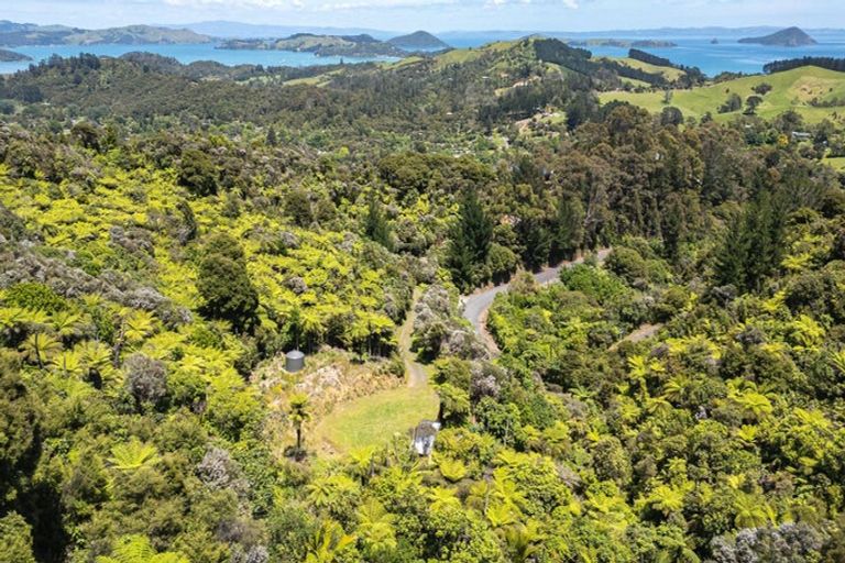 Photo of property in 1092 Driving Creek Road, Coromandel, 3583