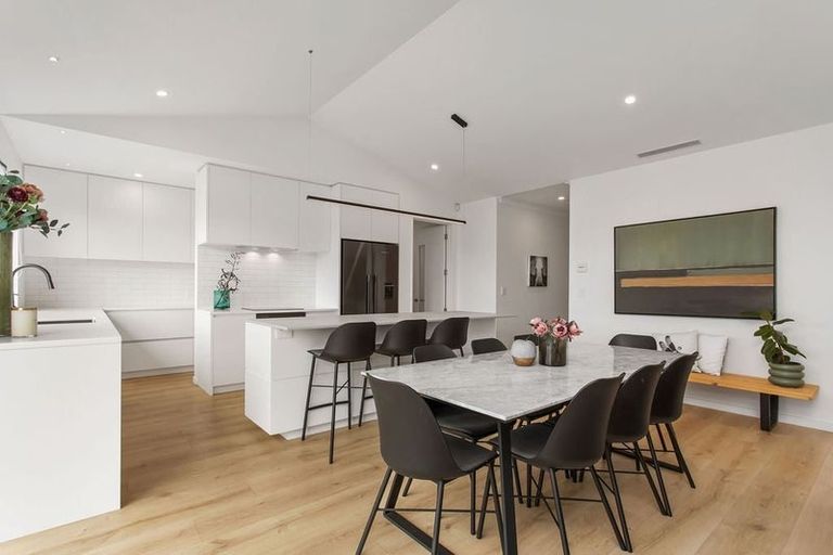 Photo of property in 52 Manakura Street, Russley, Christchurch, 8042