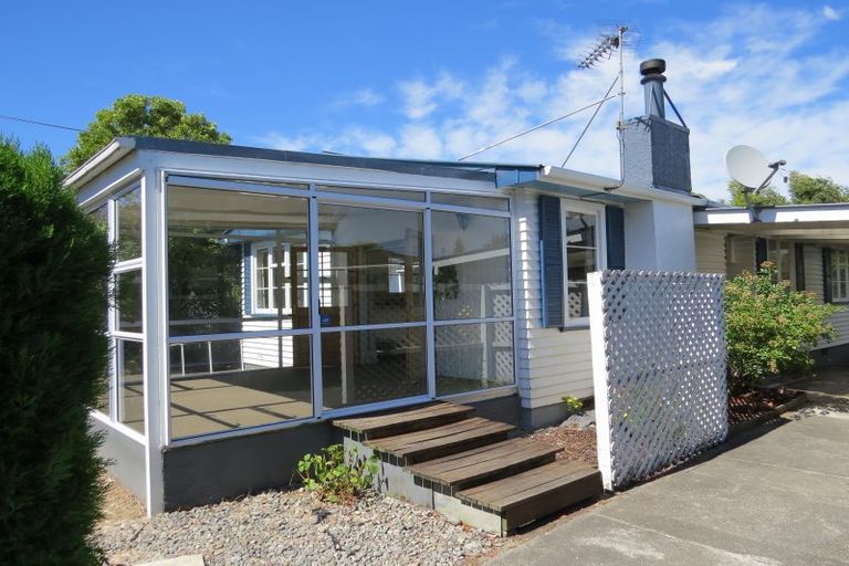 Photo of property in 81 Victoria Street, Carterton, 5713