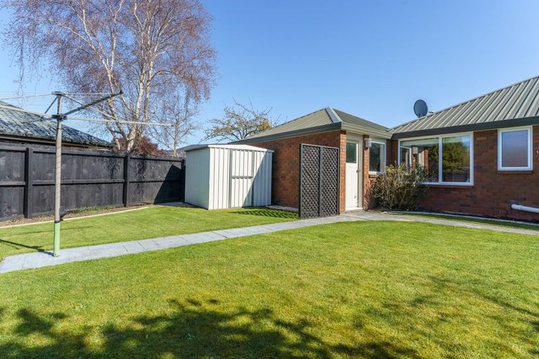 Photo of property in 6 Saint Pauls Place, Burwood, Christchurch, 8083