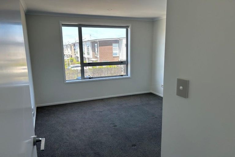 Photo of property in 8 Skylark Road, Hobsonville, Auckland, 0616