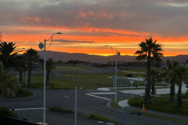 Photo of property in 3 Emerald Shores Drive, Papamoa Beach, Papamoa, 3118