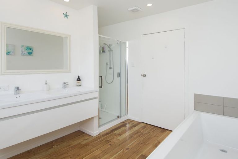 Photo of property in 209a Dickson Road, Papamoa Beach, Papamoa, 3118