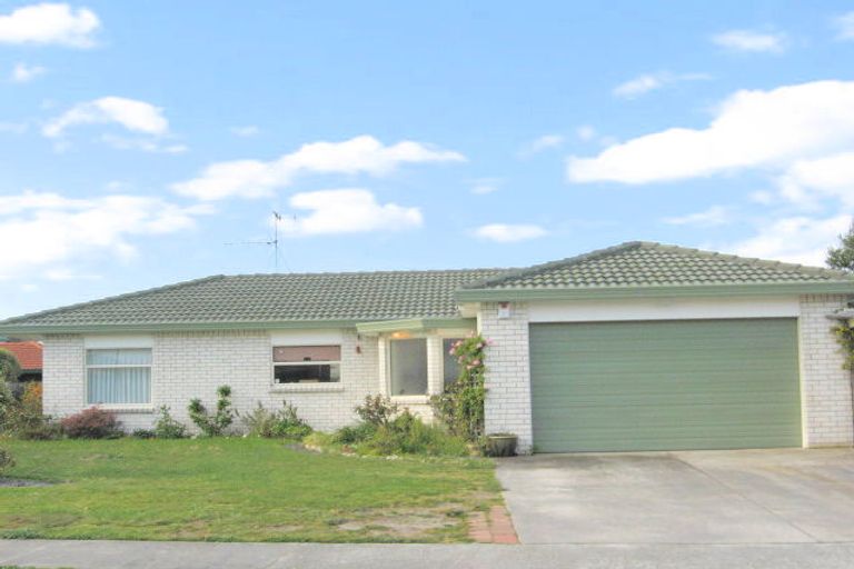 Photo of property in 5 Webb Place, Papamoa Beach, Papamoa, 3118