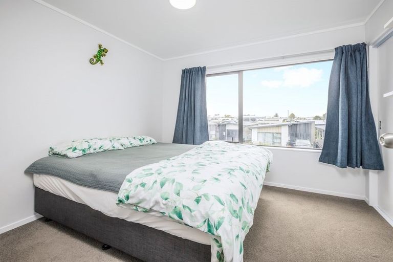 Photo of property in 95 Battalion Drive, Papakura, 2110