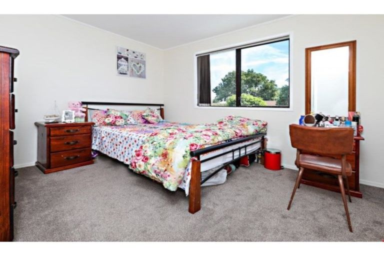 Photo of property in 3/43 Taitimu Drive, Weymouth, Auckland, 2103