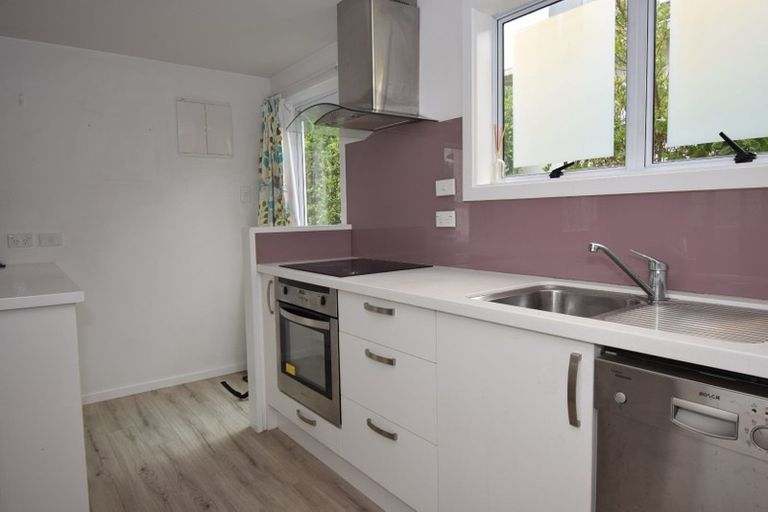 Photo of property in 2 Queen Street, Brighton, Dunedin, 9035