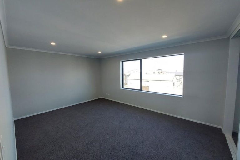 Photo of property in 10/4 Matimati Place, Hobsonville, Auckland, 0616