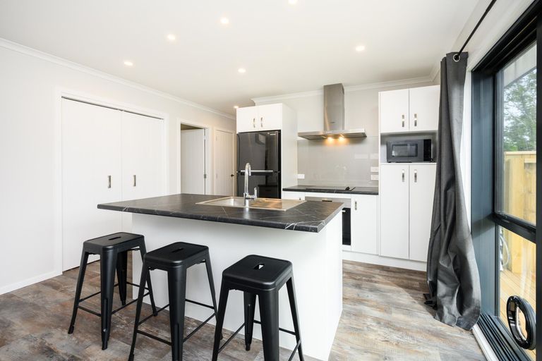 Photo of property in 12a Norwich Place, Awapuni, Palmerston North, 4412