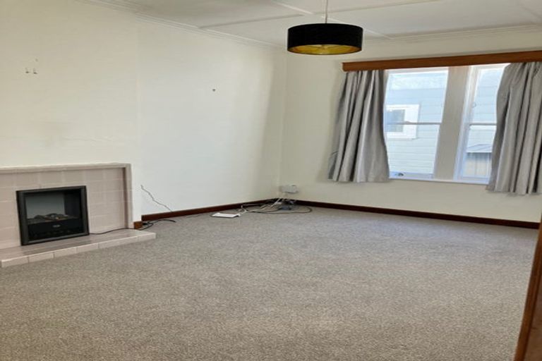 Photo of property in 7 Herald Terrace, Berhampore, Wellington, 6023