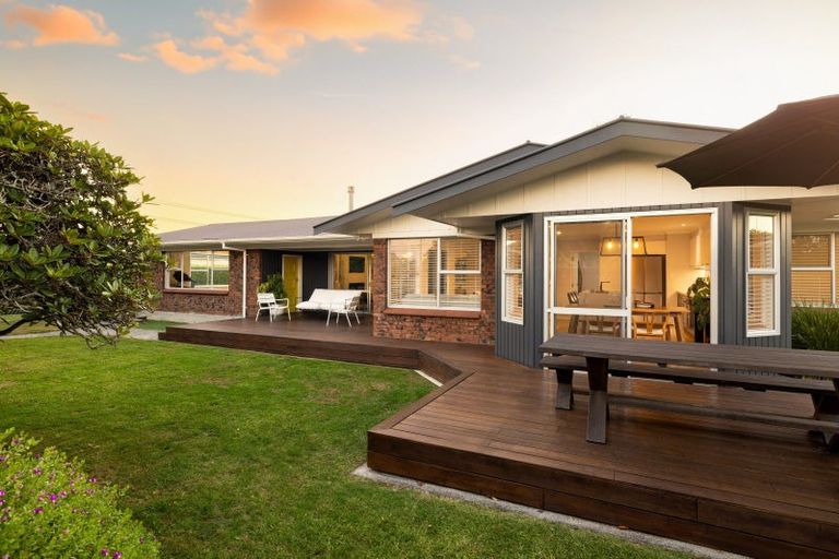 Photo of property in 82 Williams Street, Cambridge, 3434