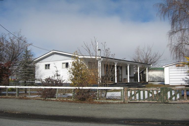 Photo of property in 3 Godley Street, Twizel, 7901