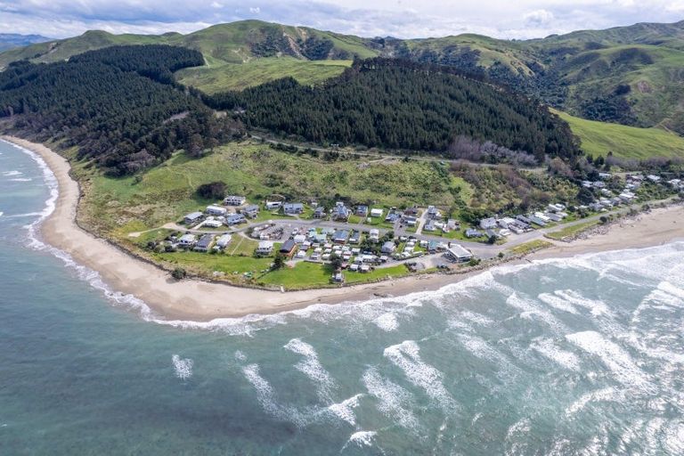 Photo of property in 84 Akitio Esplanade, Akitio, Pongaroa, 4991