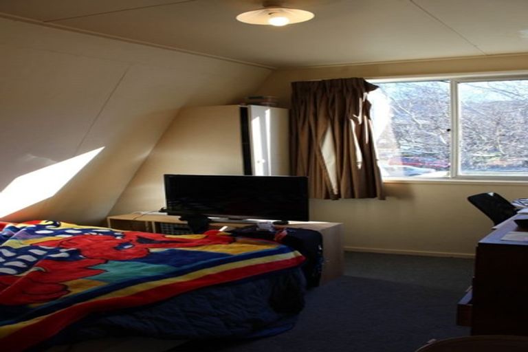 Photo of property in 8 Ethel Mcmillan Place, North Dunedin, Dunedin, 9016