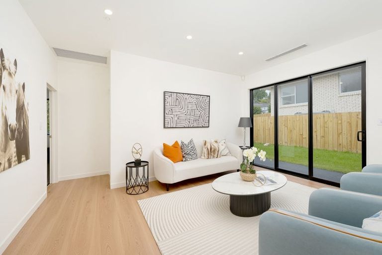 Photo of property in 56a Fitzwater Place, Henderson, Auckland, 0612