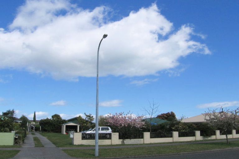 Photo of property in 13 Arthur Crescent, Hilltop, Taupo, 3330
