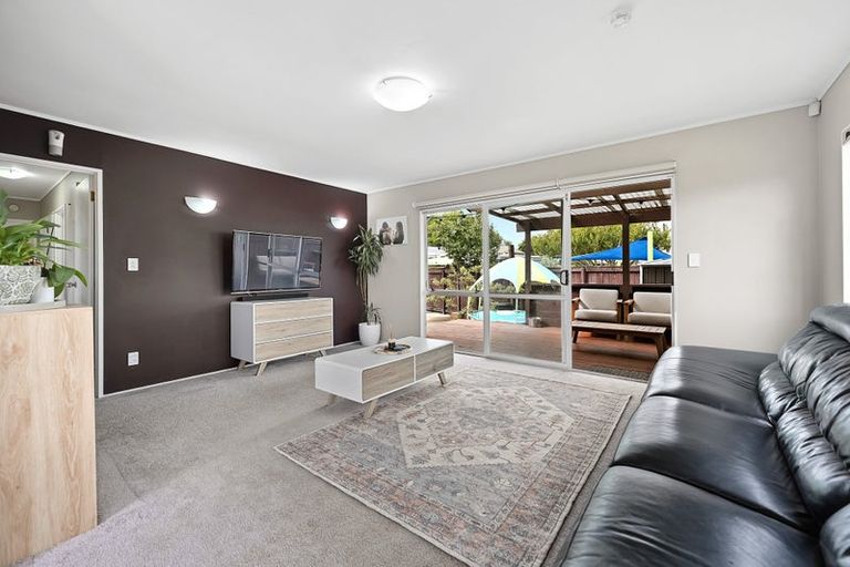 Photo of property in 47 Crawshaw Drive, Nawton, Hamilton, 3200