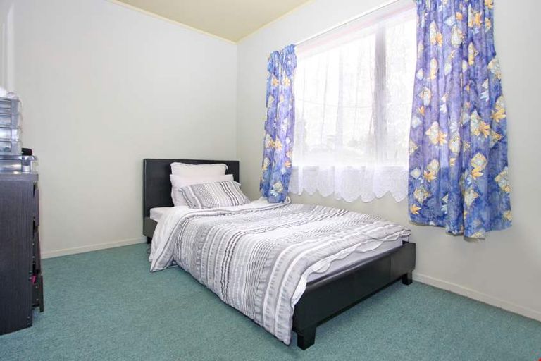 Photo of property in 3 Carter Place, Manurewa, Auckland, 2102