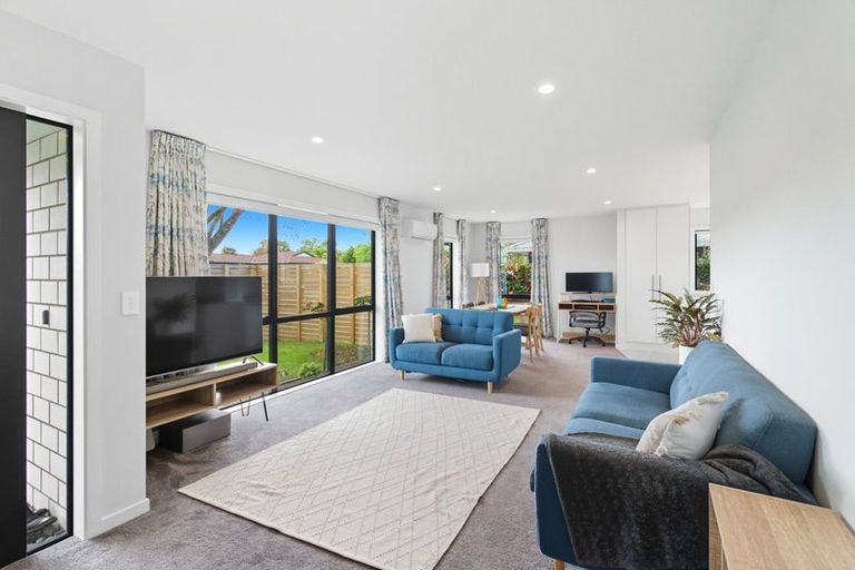 Photo of property in 1/4 Alvaston Drive, Halswell, Christchurch, 8025