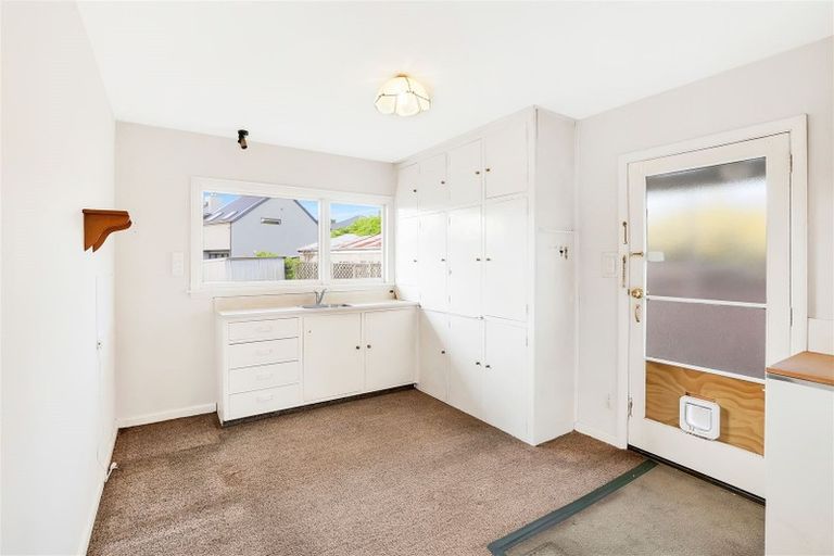 Photo of property in 1/3 Trist Place, Edgeware, Christchurch, 8013