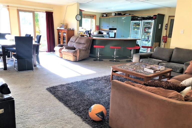 Photo of property in 52 Blue Gum Place, New Brighton, Christchurch, 8083