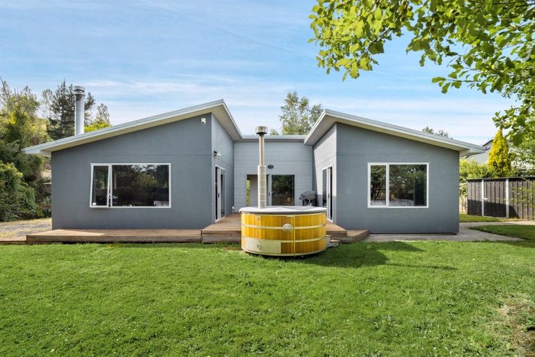 Photo of property in 3 Goodwin Street, Waihola, Milton, 9073