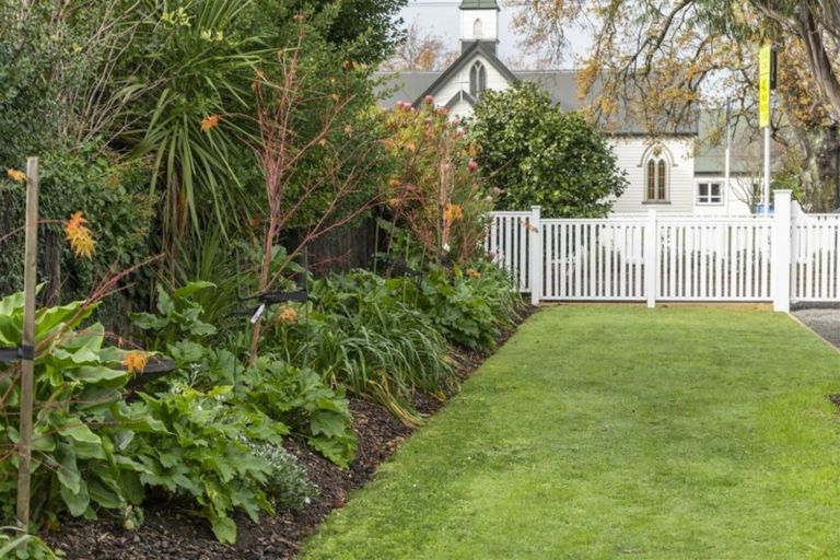 Photo of property in 190 High Street South, Carterton, 5713