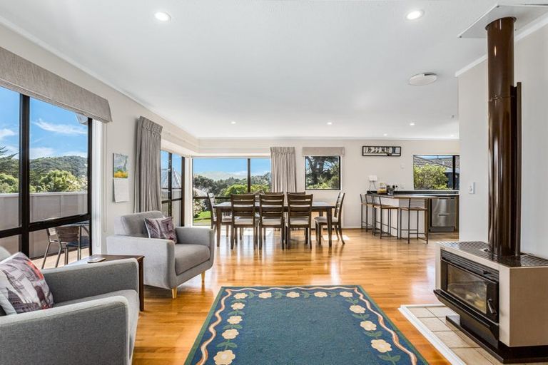 Photo of property in 3 Eclipse Lane, Whitby, Porirua, 5024