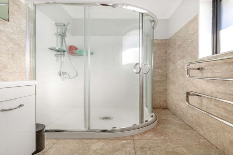 Photo of property in 45a Porchester Road, Papakura, 2110