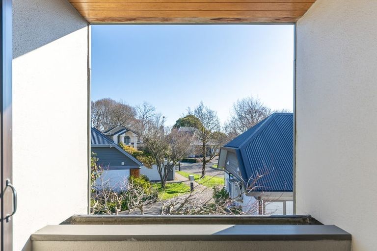 Photo of property in 4/17 Swanleigh Place, Ilam, Christchurch, 8041