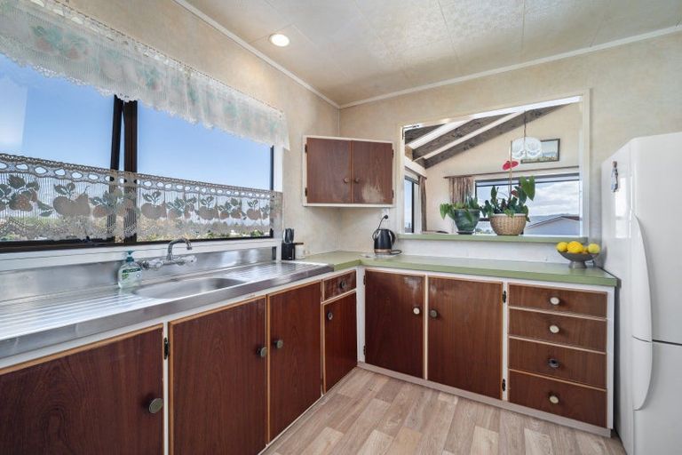 Photo of property in 30 Hammersmith Street, Richmond Heights, Taupo, 3330