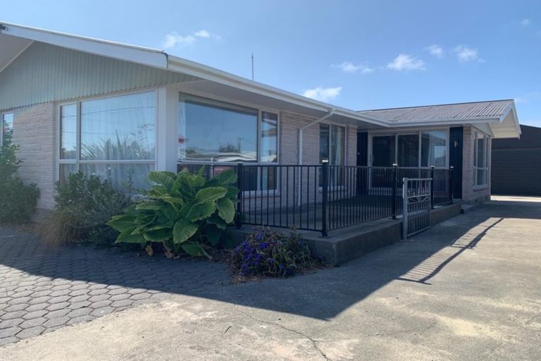 Photo of property in 32 Kellys Road, Mairehau, Christchurch, 8052