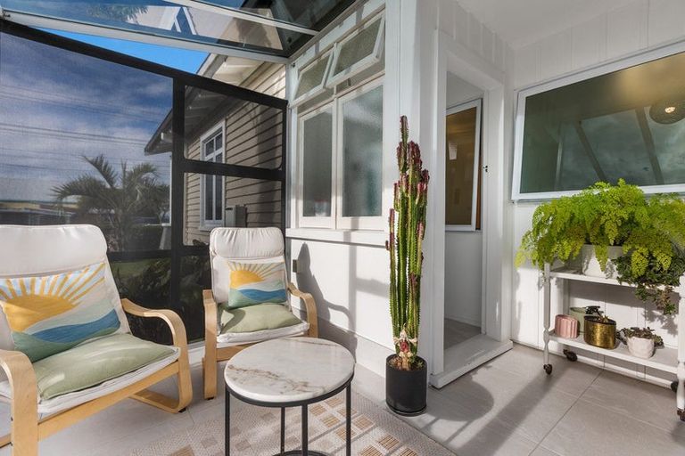 Photo of property in 46 Sanders Avenue, Westown, New Plymouth, 4310