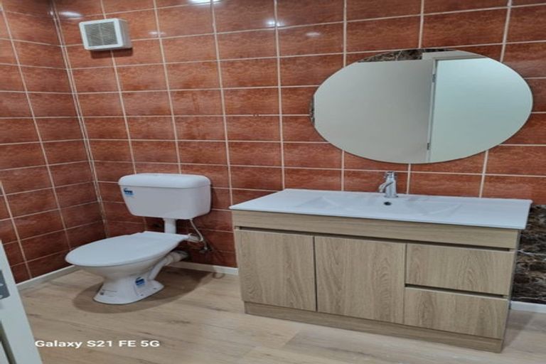 Photo of property in 10 Scenic Drive, Hillpark, Auckland, 2102