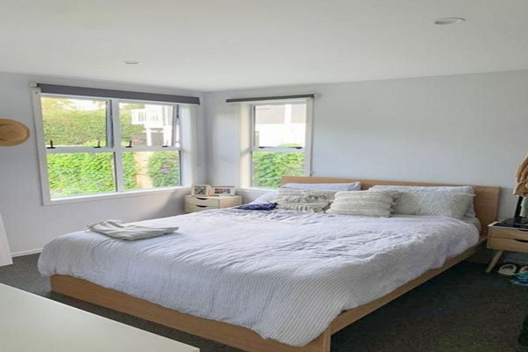 Photo of property in 12 Rossmore Terrace, Murrays Bay, Auckland, 0630