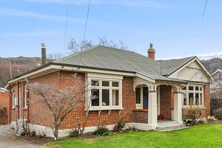 Photo of property in 55 Sunderland Street, Clyde, 9330