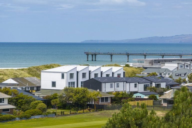 Photo of property in 5/12 Lonsdale Street, New Brighton, Christchurch, 8083