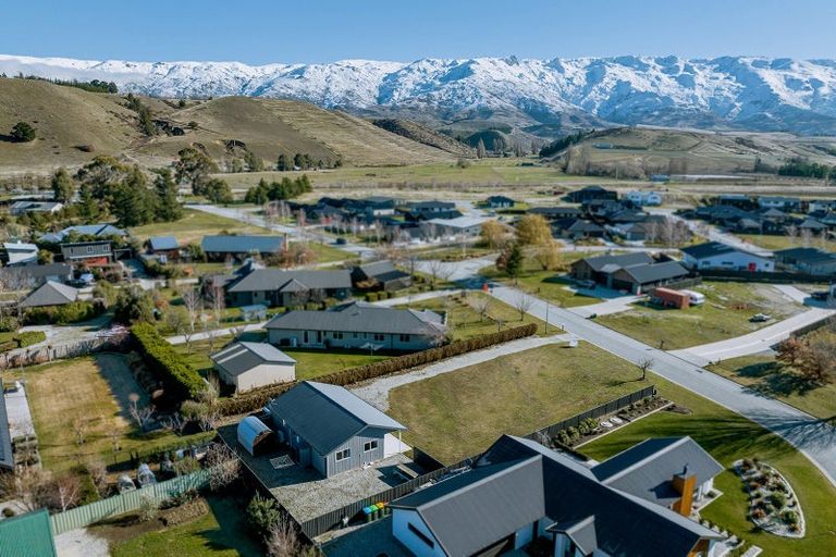 Photo of property in 20 Pisa Moorings Road, Mount Pisa, Cromwell, 9383