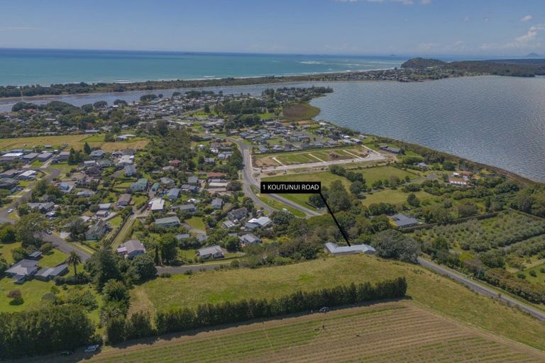 Photo of property in 1-3 Koutunui Road, Athenree, Katikati, 3177