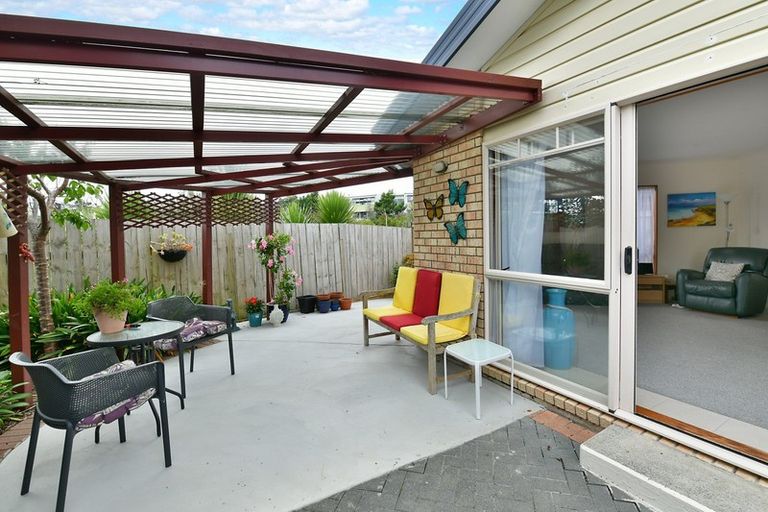 Photo of property in 40 Red Hibiscus Road, Stanmore Bay, Whangaparaoa, 0932
