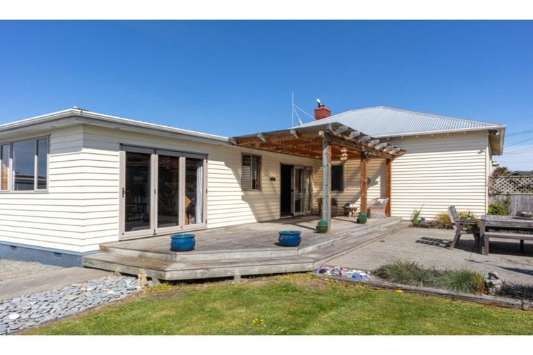 Photo of property in 8 Mowbray Street, Watlington, Timaru, 7910