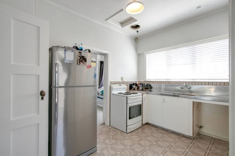 Photo of property in 85 Latham Street, Marewa, Napier, 4110