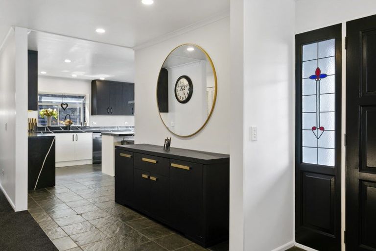 Photo of property in 86 Wakeman Road, Acacia Bay, Taupo, 3330