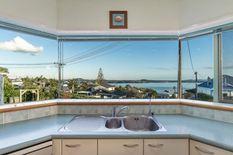 Photo of property in 9 Mariposa Crescent, Birkenhead, Auckland, 0626